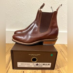 R.M. Williams Lady Yearling Chelsea Boots